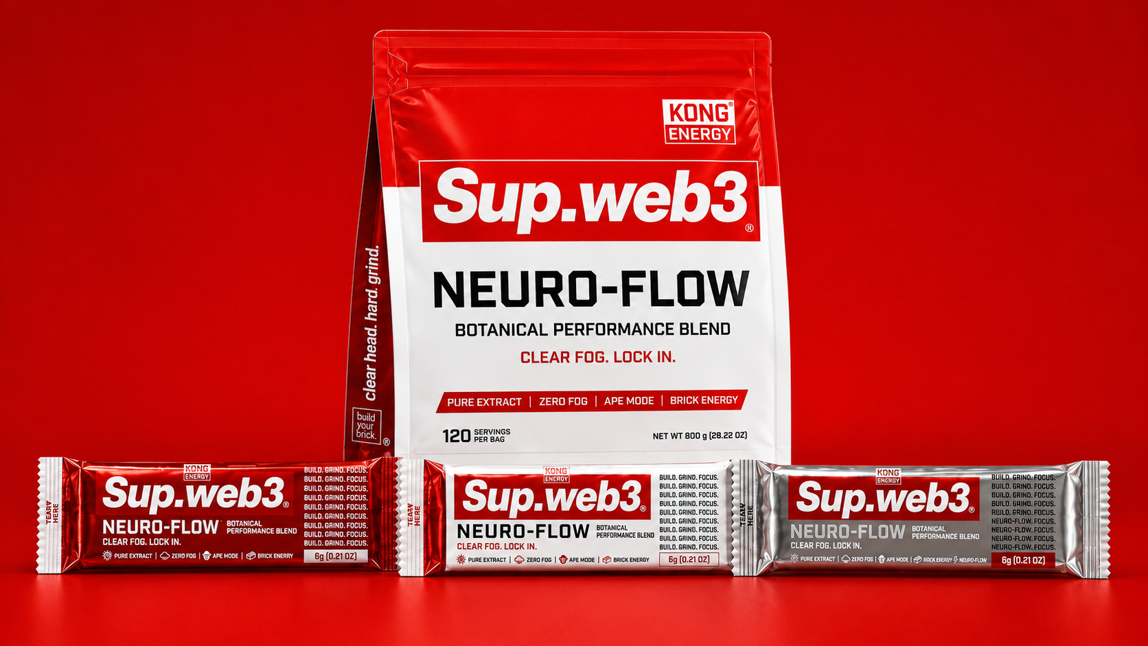 NEURO-FLOW 800g performance pouch standing behind red, white and silver single-unit editions